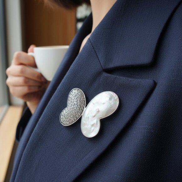 Sparkling Pave & Mother of Pearl Butterfly Brooch MOP Elegant 925 Statement Pin - Picture 4 of 4